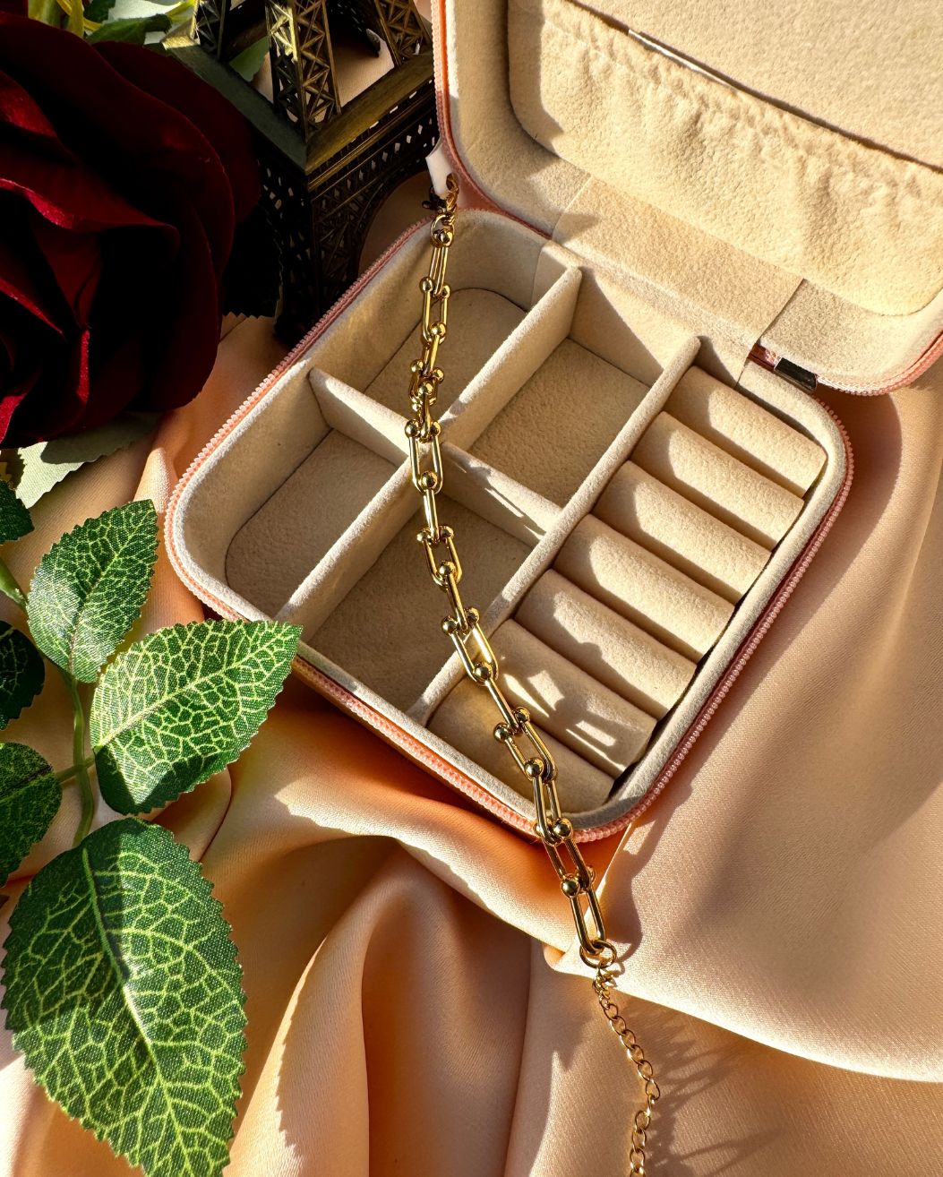 Stainless Steel Gold Plated Chunky Chain U Shape Linked Bracelet for Women