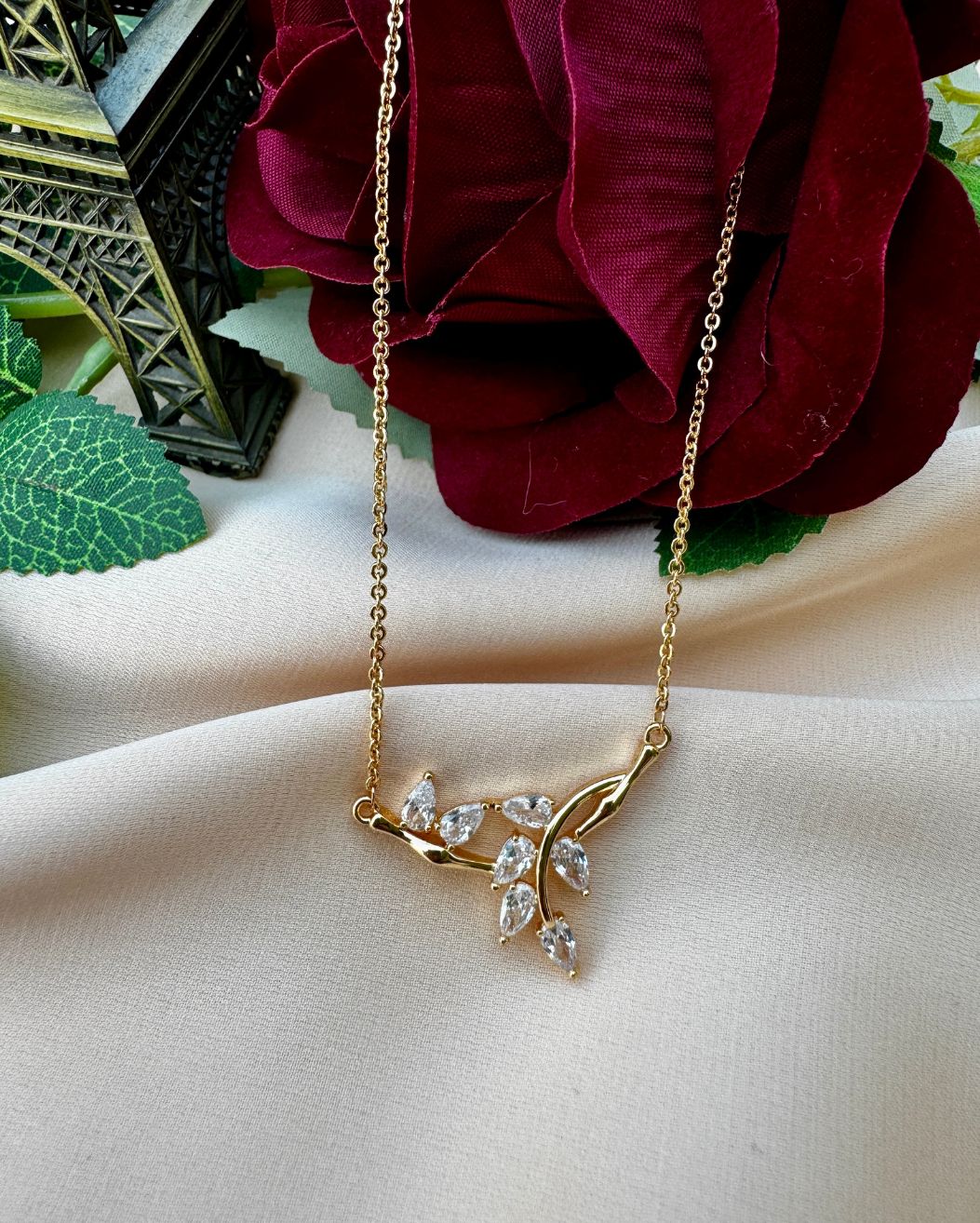 Stainless steel Zircon Vine Leaves Pendant Necklace