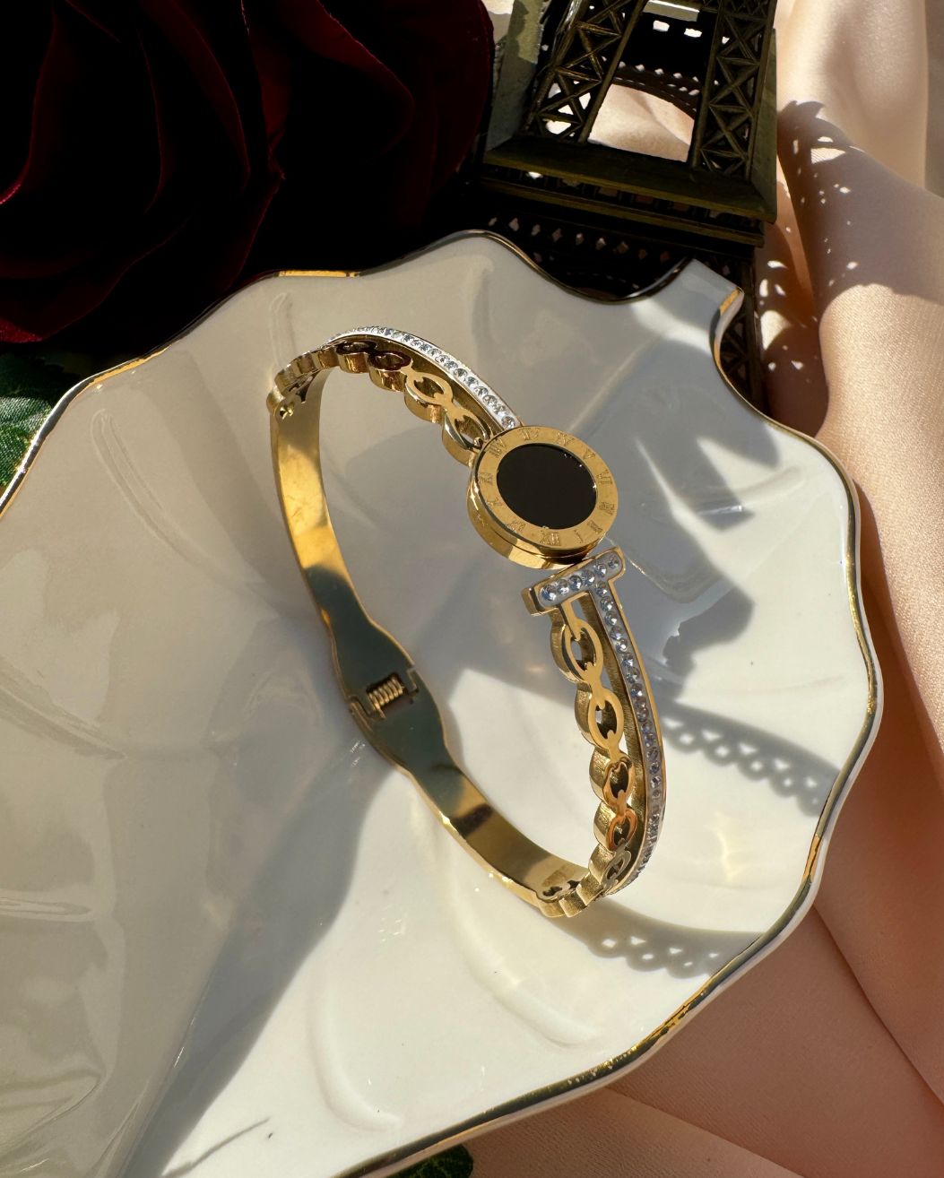 18K Gold-Plated Anti-Tarnish Handcuff Bangle with Black Enamel Circle Kadda
