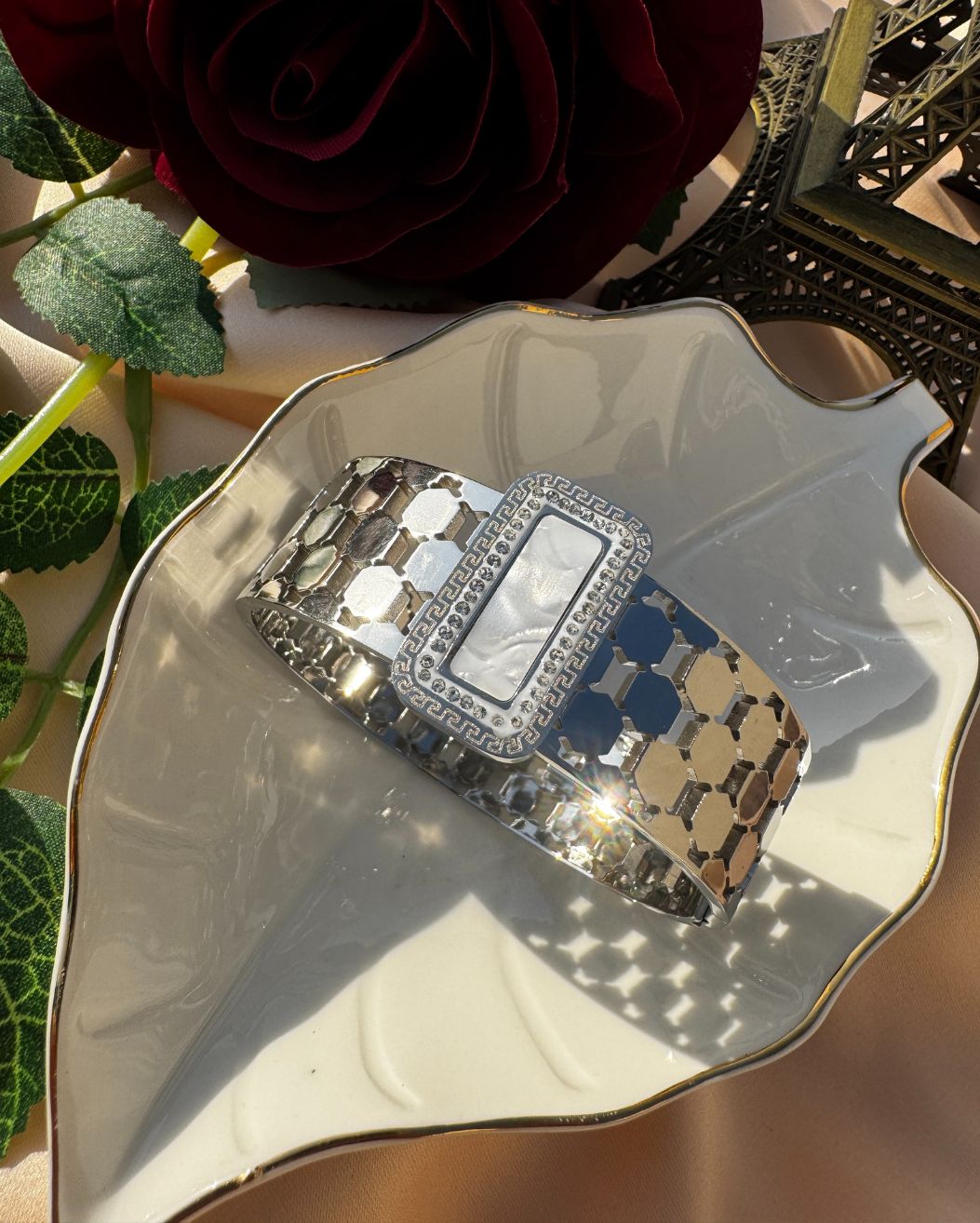 Elegant Silver Stainless Steel Cuff Bracelet with Mother of Pearl Centre