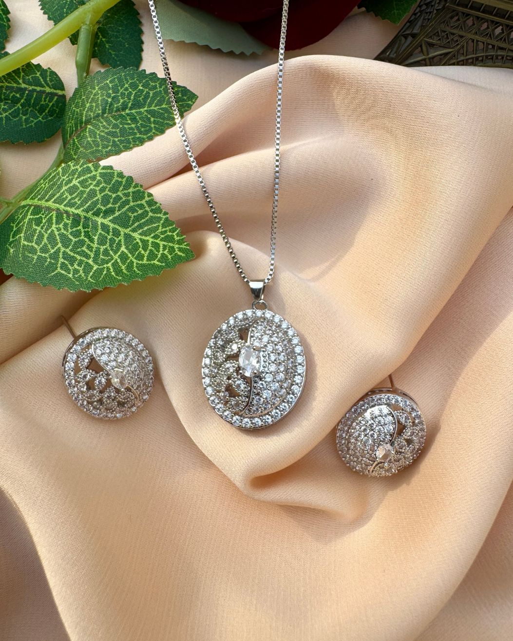Elegant Round Zircon Pendant & Earrings Jewellery Set for Women Girls