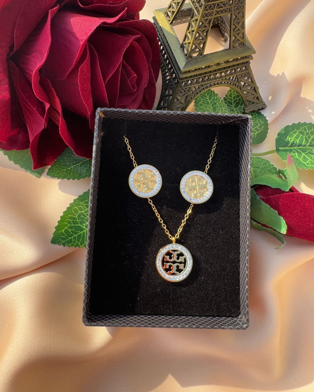 Gold Tone Stainless Steel Crystal Round Tory Pendant Jewelry Set