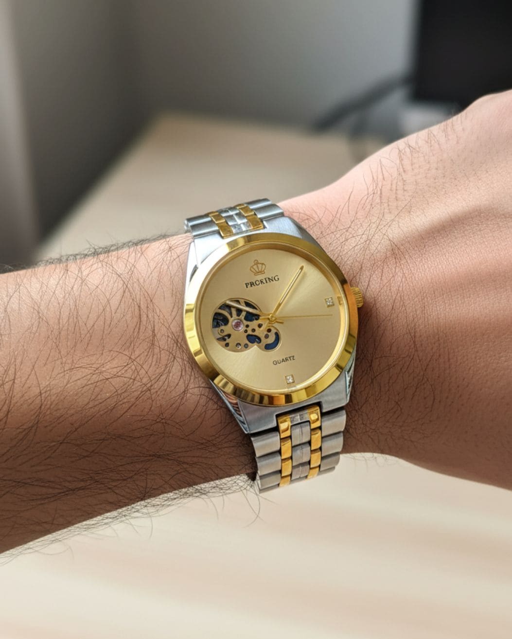 Gold and Silver Wristwatch for Men – luxury quartz watch