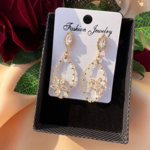 Flower Crystal Drop Earrings – Elegant Crystal Jewelry for Girls & Women